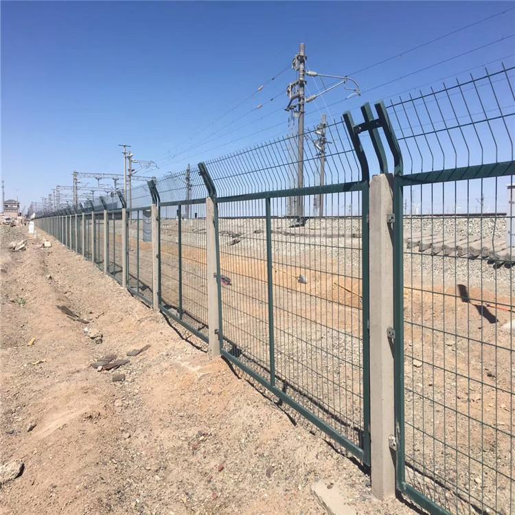 鹰潭铁路防护栅栏安装注意事项